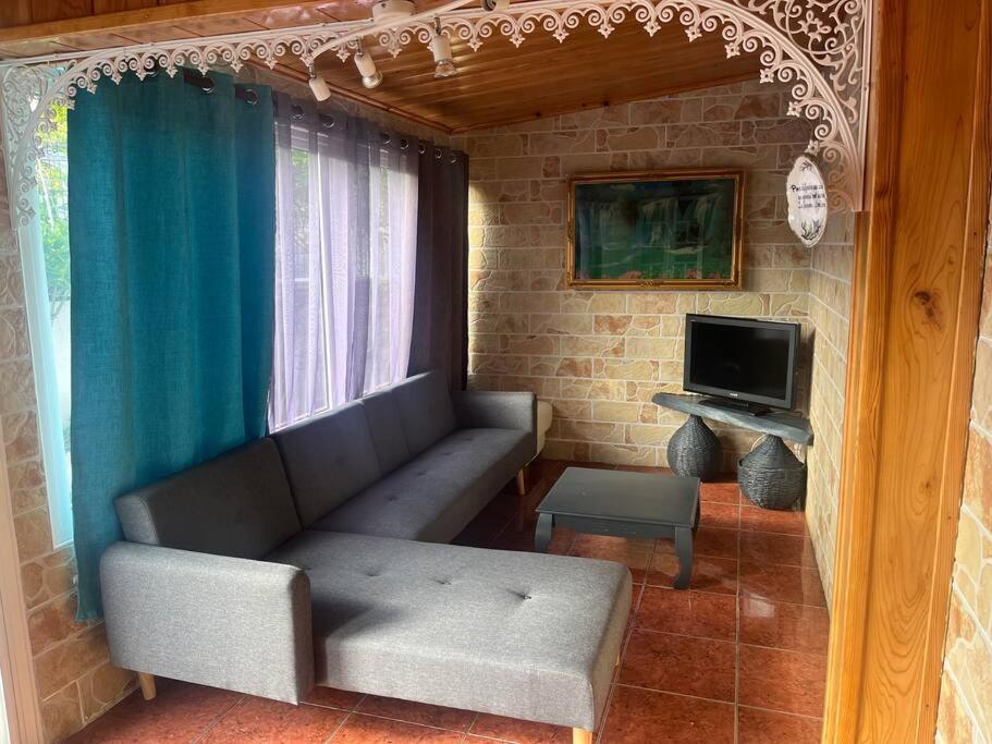 La Villa Creole - Location Saisonniere Силаос Екстериор снимка